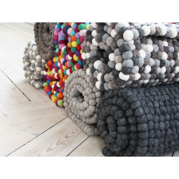 Antracīta pelēks vilnas bumbiņu paklājs Wooldot Ball Rugs, 120 x 180 cm-image-2