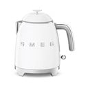 Balta nerūsējošā tērauda elektriskā tējkanna 800 ml Retro Style – SMEG