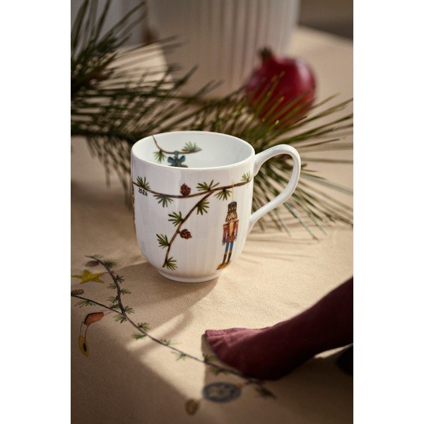 Balta porcelāna krūze ar Ziemassvētku motīvu 330 ml Hammershøi Christmas – Kähler Design-image-1