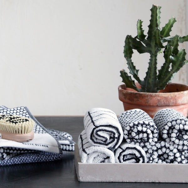 Melns/balts kokvilnas dvielis 50x100 cm Grid – Mette Ditmer Denmark-image-2