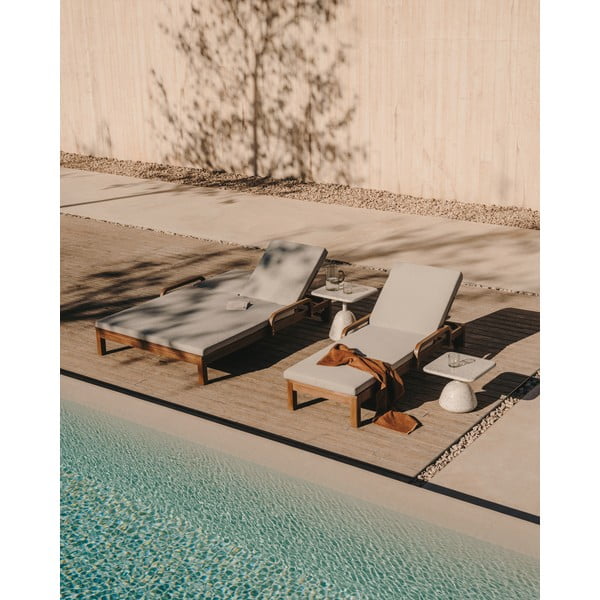 Balts/dabīga toņa masīvkoka dārza zvilnis Turqueta – Kave Home-image-1