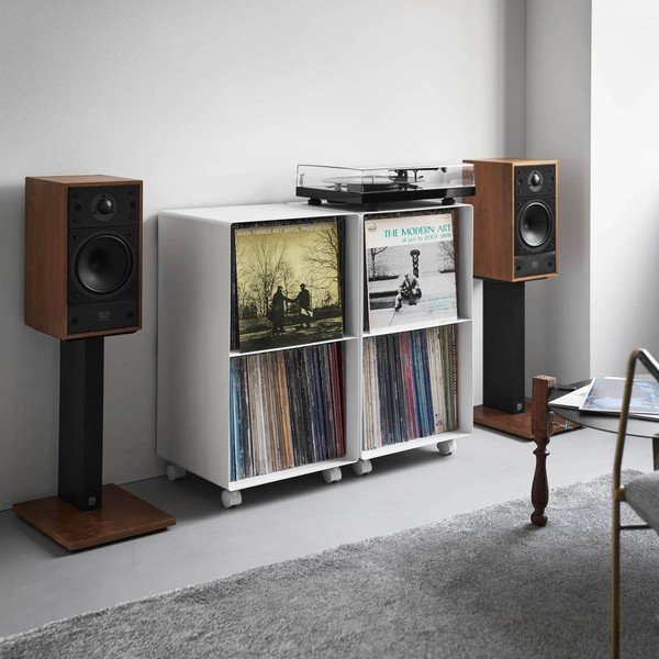 Balts metāla plaukts uz riteņiem 40x73x38 cm Tower – YAMAZAKI-image-4