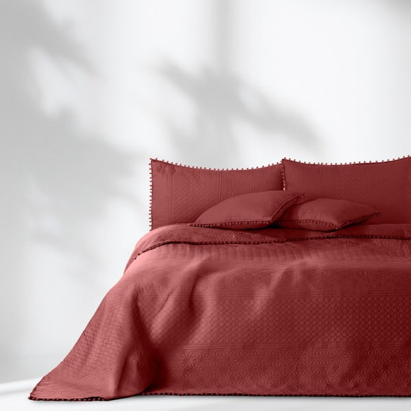 Sarkans gultas pārklājs 220x240 cm Meadore – AmeliaHome