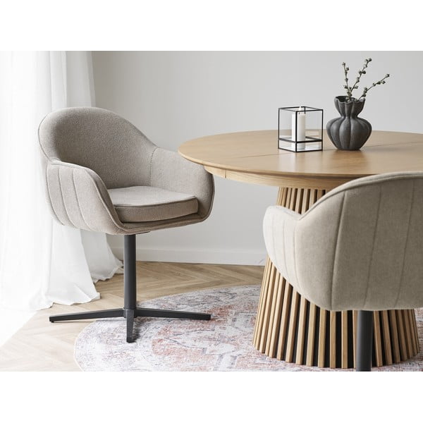 Gaiši pelēki polsterēti ēdamistabas krēsli ar roku balstiem (2 gab.) Tamera – House Nordic-image-1