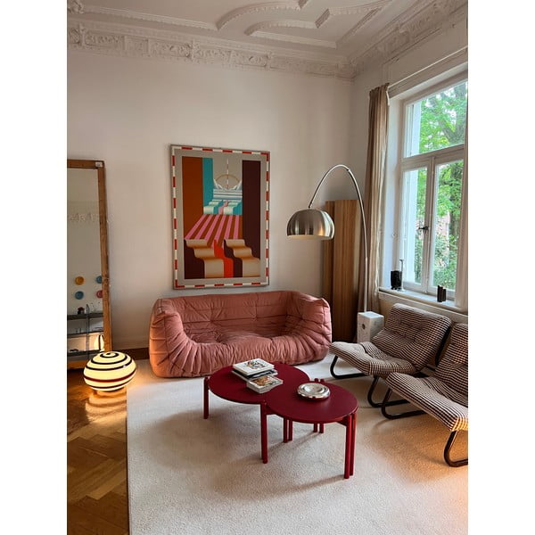 Sarkans priedes masīvkoka apaļš žurnālgaldiņš ø 60 cm Sticks – Karup Design-image-1