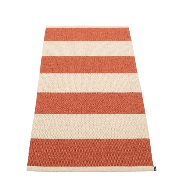 Ķieģeļu sarkans/krēmkrāsas iekštelpu un āra celiņa paklājs 70x150 cm Bob Brick – Pappelina