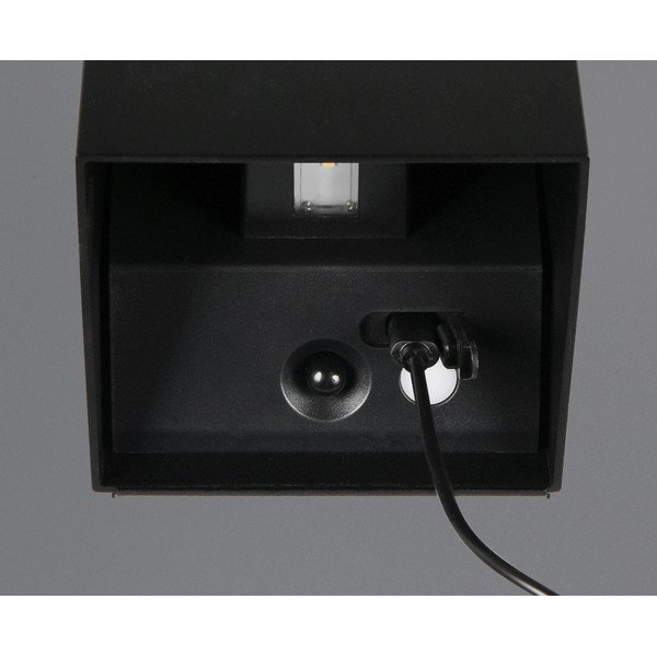 LED sienas āra gaismeklis ar kustības sensoru ar USB (augstums 10 cm) Genie – Reality-image-3