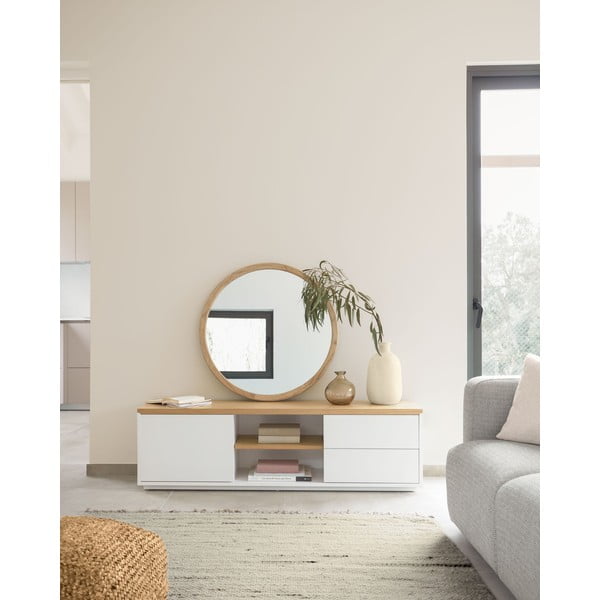 Balts TV galdiņš ar ozolkoka imitāciju 150x44x36 cm Abilen – Kave Home-image-1