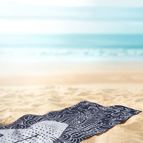 Tumši zils pludmales dvielis 90x180 cm Shark – DecoKing-image-3