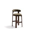 Zaļš/tumša dabīga toņa oša masīvkoka bāra krēsls (sēdekļa augstums 75 cm) Granite – Kave Home