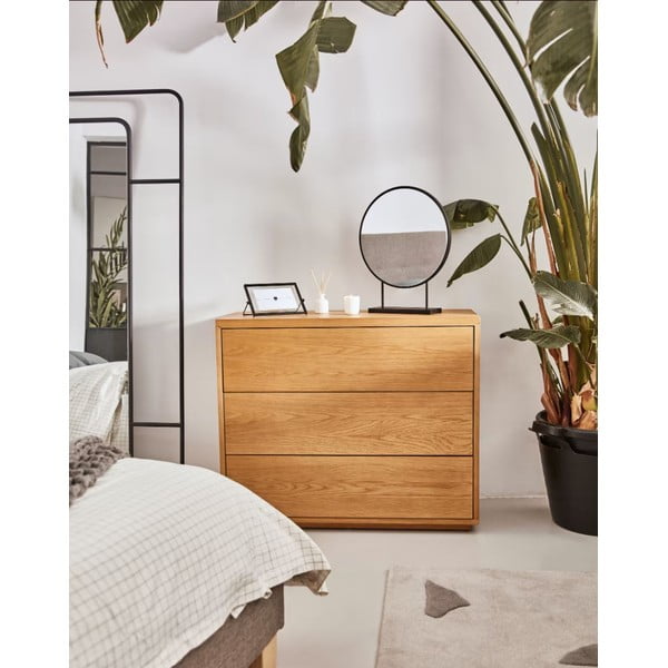 Zema kumode ozolkoka imitāciju dabīgā tonī 90x75 cm Abilen – Kave Home-image-4