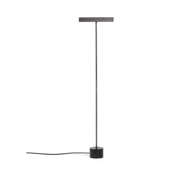 Melna stāvlampa (augstums 121 cm) Lynor – Kave Home