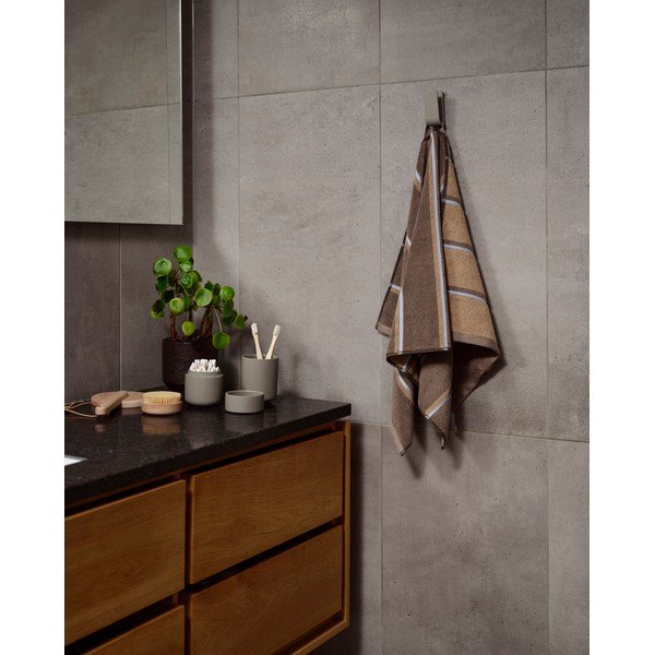 Brūns/bēšs kokvilnas dvielis 50x100 cm Sauna – Zone-image-1