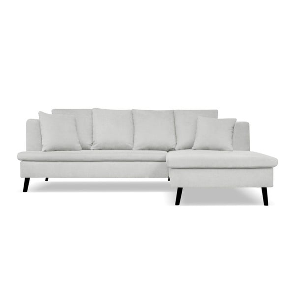 Gaiši pelēks dīvāns četrām personām ar atpūtas krēslu labajā pusē Cosmopolitan design Hamptons