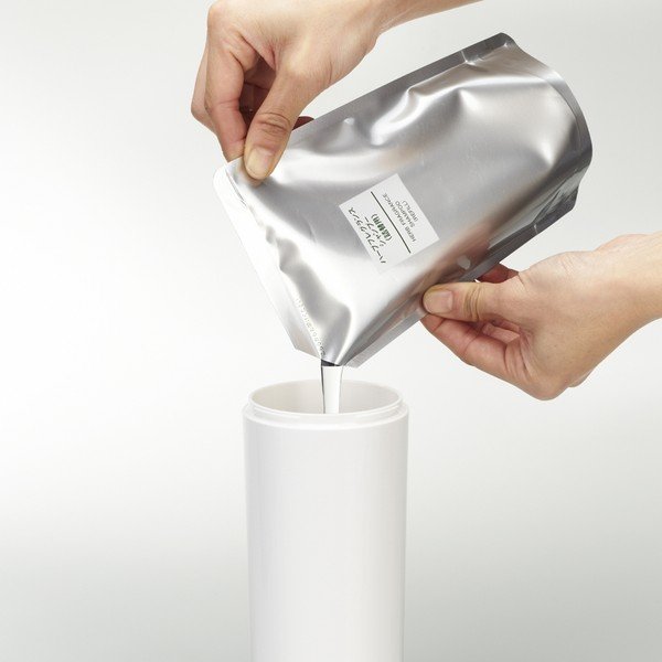 Balts plastmasas ziepju dozators 500 ml Round – YAMAZAKI-image-2