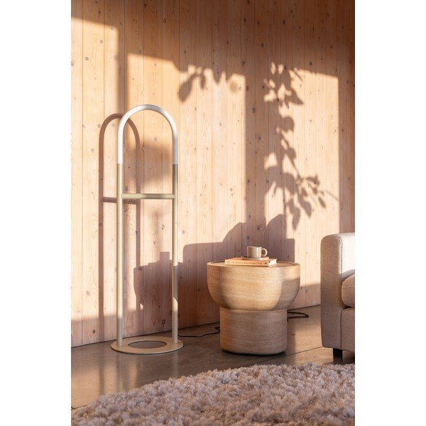 Bēša LED stāvlampa ar regulējamu spilgtumu (augstums 135 cm) Arch – Zuiver-image-3