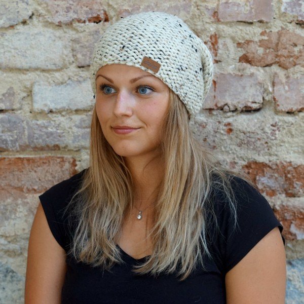 Bēša ar rokām adīta cepure DOKE Tweed-image-1
