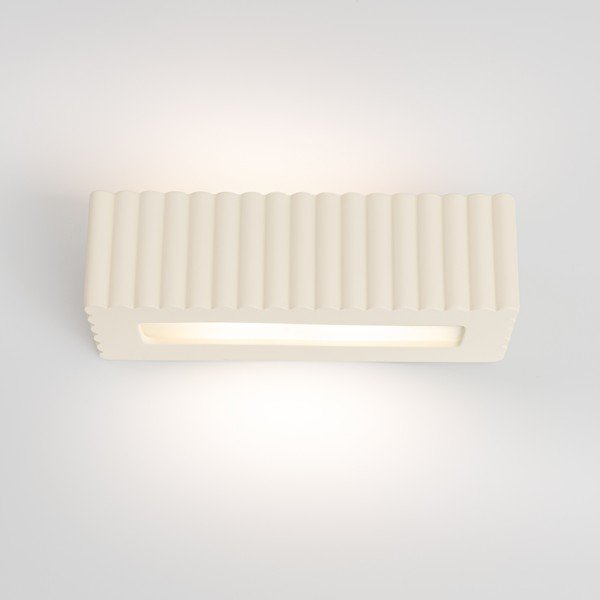 Bēša keramikas sienas lampa Rivena – Sollux-image-2