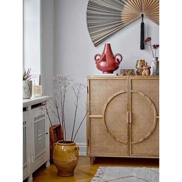 Krēmkrāsas māla rokām darināta vāze Savana – Bloomingville-image-2