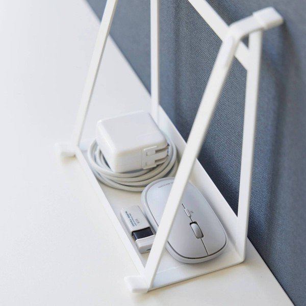 Balts metāla klēpjdatora statīvs Tower – YAMAZAKI-image-2