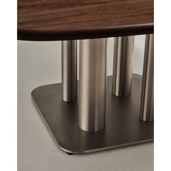 Ēdamgalds ar riekstkoka imitāciju 150x150 cm Melvar – Kave Home-image-4