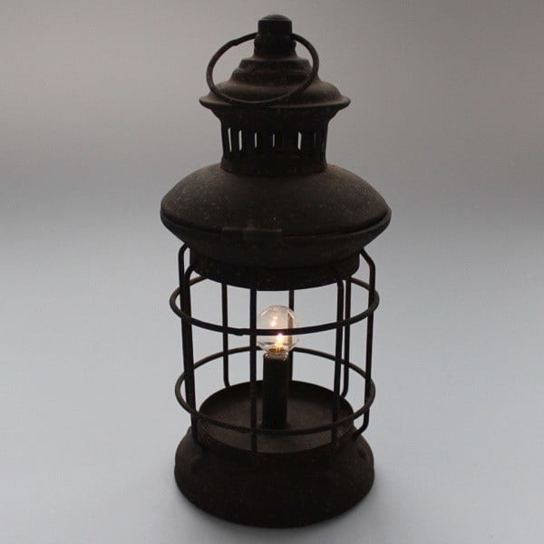Melna metāla lampa ar spuldzīti Dakls