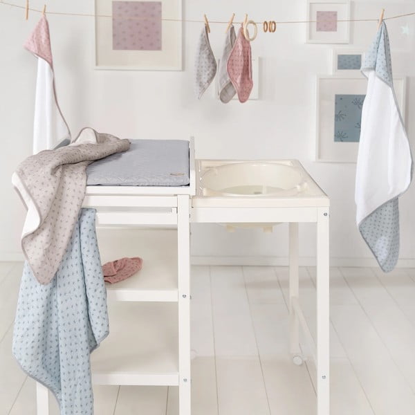 Gaiši pelēks kokvilnas bērnu dvielis ar kapuci 80x80 cm Lil Planet – Roba-image-1