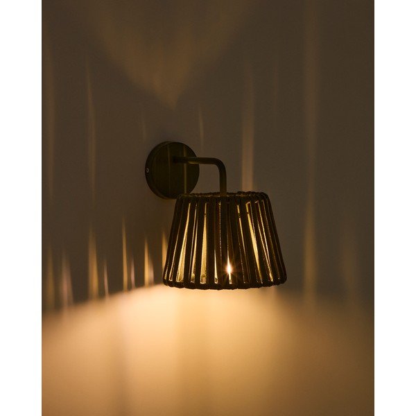 LED sienas āra gaismeklis ar saules baterijām (augstums 23 cm) Aldet – Kave Home-image-1