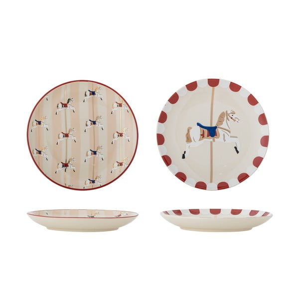 Krēmkrāsas deserta māla šķīvji ar Ziemassvētku motīvu (2 gab.) ø 16 cm Merry-go-round – Bloomingville