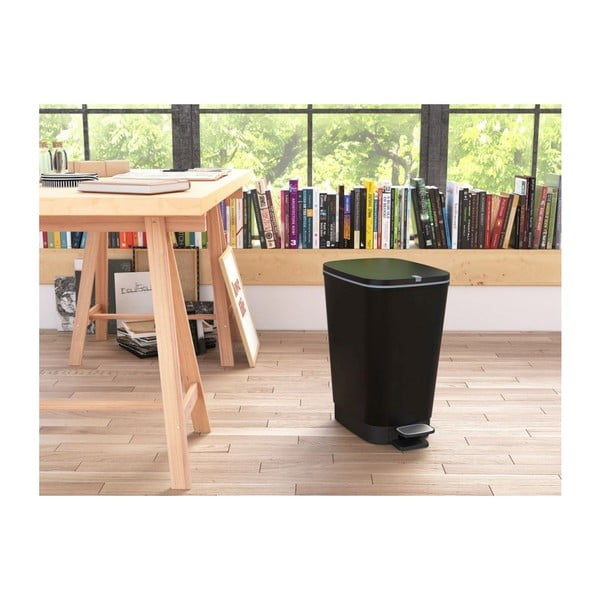 Matēti melna plastmasas atkritumu tvertne ar pedāli 25 l Chic Bin – KIS-image-1
