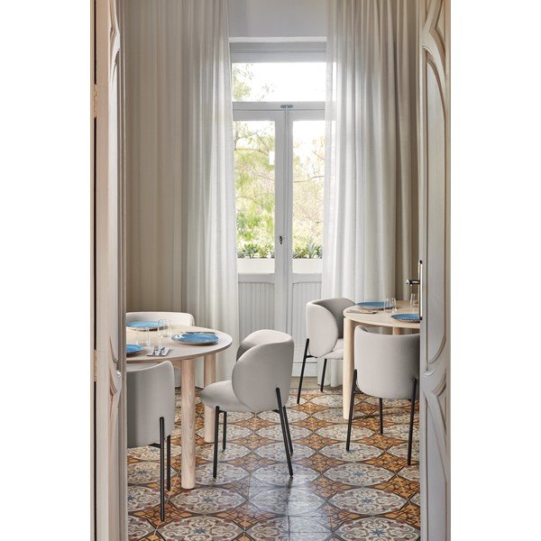 Gaiši pelēki polsterēti ēdamistabas krēsli (2 gab.) Mogi – Teulat-image-1