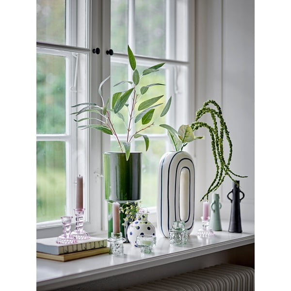 Balta keramikas ar rokām apgleznota vāze (augstums 11 cm) Fian – Bloomingville-image-2