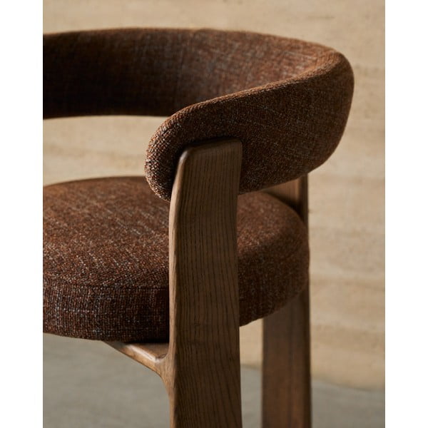 Brūns oša masīvkoka ēdamistabas krēsls ar roku balstiem Granite – Kave Home-image-3