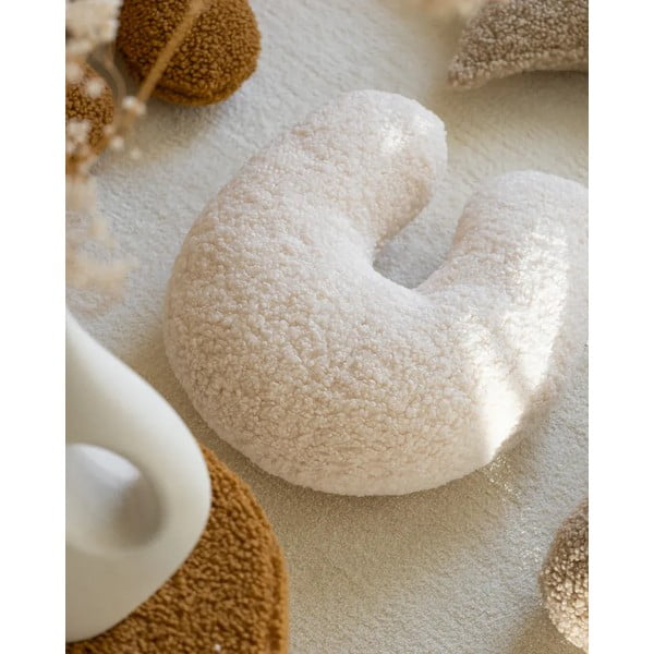 Krēmkrāsas bērnu dīvāna spilvens no buklē auduma U – Wigiwama-image-2