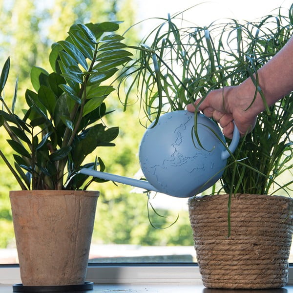 Zila lejkanna Esschert Design Globus, 1,5 l-image-1