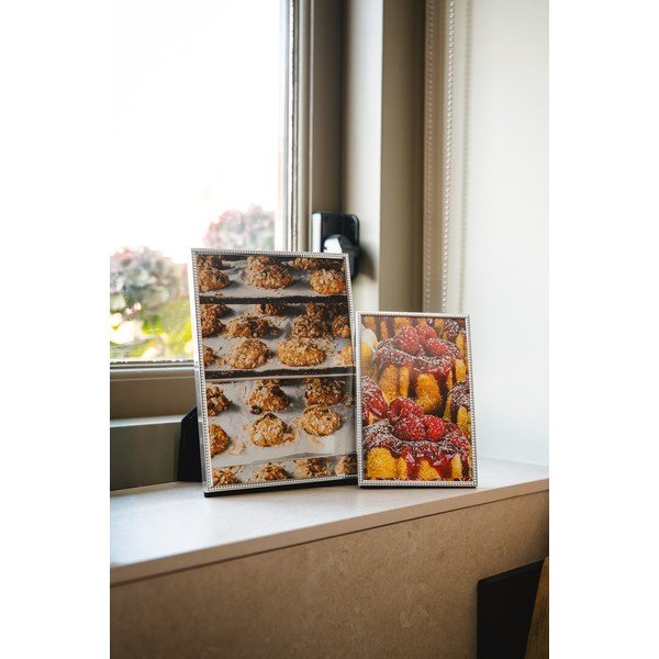 Spīdīgas sudraba krāsas metāla stāvošs foto rāmis 11x16 cm Sweet Memory Pearl – Zilverstad-image-2