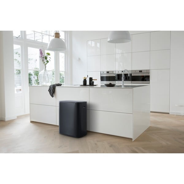Matēti melna ar pieskārienu atverama tērauda atkritumu tvertne 60 l Bo Touch Bin – Brabantia-image-1