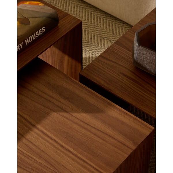 Sānu galdiņi (3 gab.) ar riekstkoka imitāciju 40x60 cm Litto – Kave Home-image-3