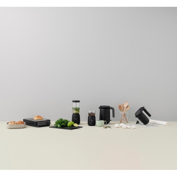 Melna plastmasas elektriskā tējkanna 1 l Foodie – RIG-TIG-image-3