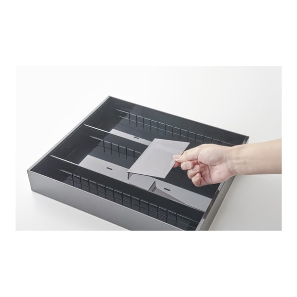 Melns plastmasas organizators atvilktnei 47,5 x 35 cm – YAMAZAKI-image-4
