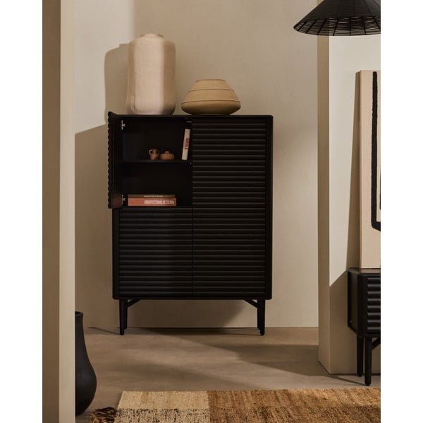 Melns skapītis ar ozolkoka imitāciju 104,5x144x40 cm Lenon – Kave Home-image-1