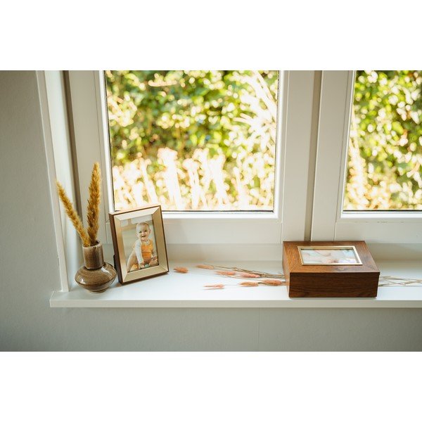 Misiņa krāsas metāla stāvošs foto rāmis 13,5x18,5 cm Marseille – Zilverstad-image-1