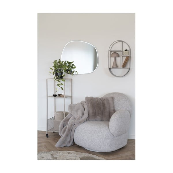 Gaiši pelēks atpūtas krēsls no buklē auduma Messina – House Nordic-image-4