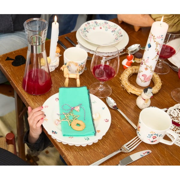 Svece ar Ziemassvētku motīvu degšanas laiks 56 h Grand Cru Cottage 2025 – Rosendahl-image-1