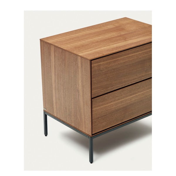 Dabīga toņa naktsskapītis ar riekstkoka imitāciju Vedrana – Kave Home-image-3