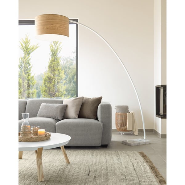 Balta/dabīga toņa stāvlampa ar koka abažūru (augstums 210 cm) Juhe Ash – Kave Home-image-1
