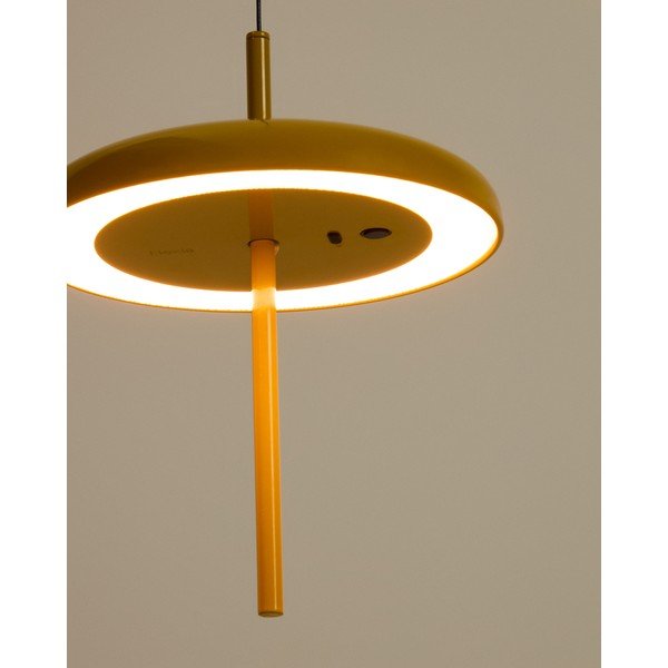Dzeltena LED piekaramā lampa ar regulējamu spilgtumu ar metāla abažūru ø 16 cm Porte – Kave Home-image-1