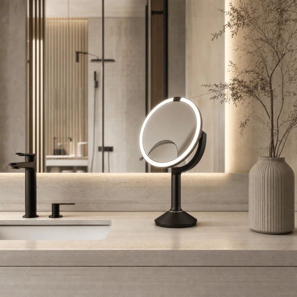 Kosmētikas spogulis ar gaismu/palielināmais (ar 5x palielinājumu/ar 10x palielinājumu) ø 20 cm Trio – simplehuman-image-1