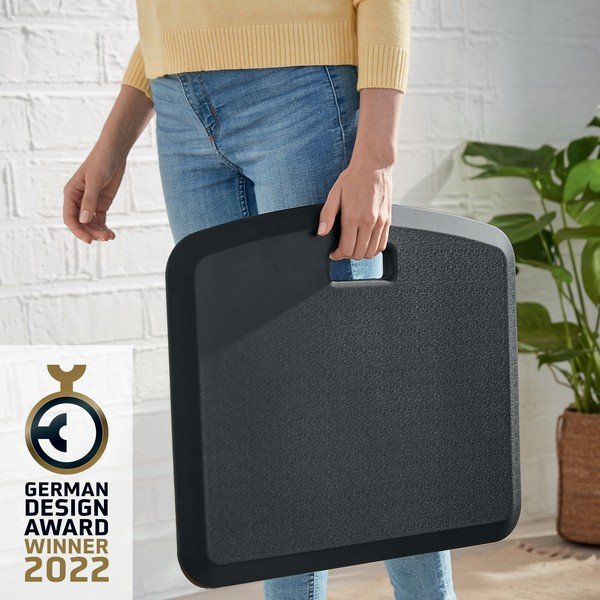 Melns pretnoguruma paklājs stāvošam darbam ERGO Cosy – Leitz-image-4