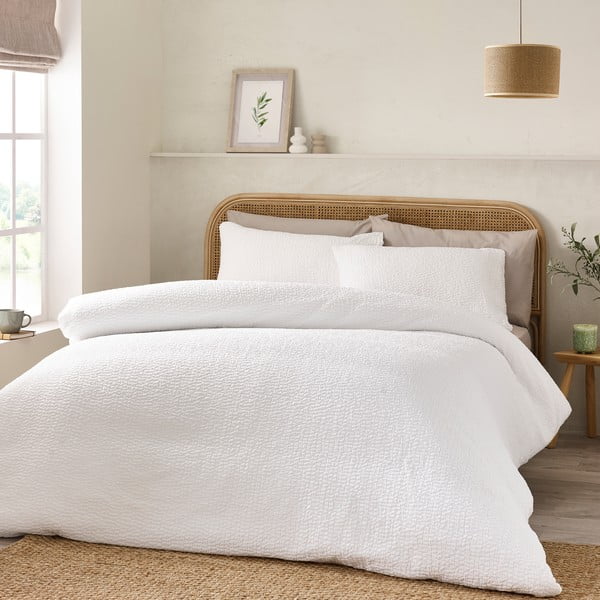 Balta divguļamā gultas veļa no krepa auduma 200x200 cm Crinkle Seersucker – Catherine Lansfield-image-1